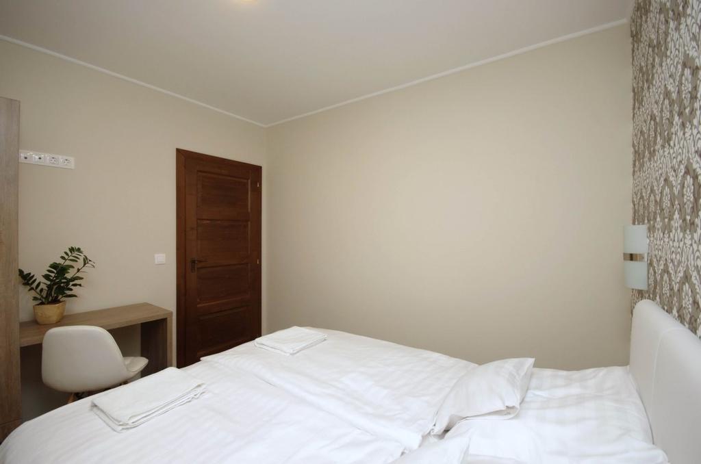 Mosoly Deluxe Apartman Гюла Екстериор снимка