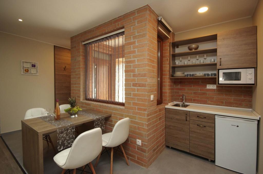 Mosoly Deluxe Apartman Гюла Екстериор снимка